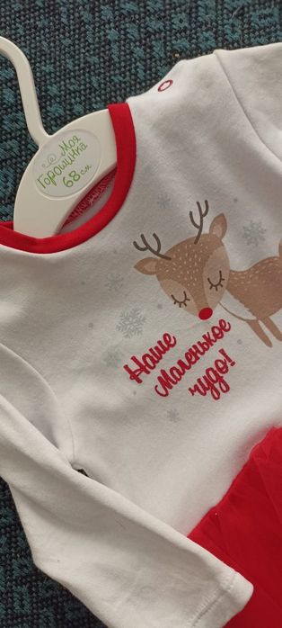 Продам новогодний бодик, размер 68 см