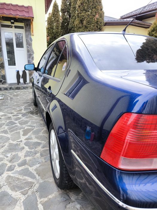 Vând Volkswagen Bora 1.6FSI