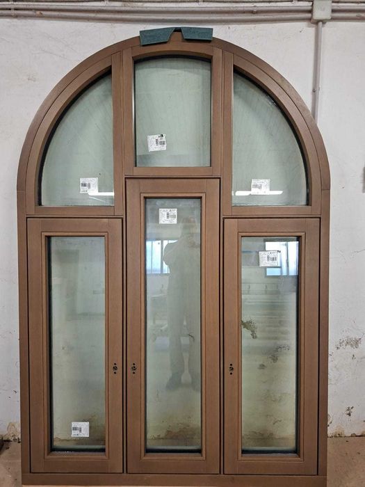 Ferestre si usi din lemn stratificat