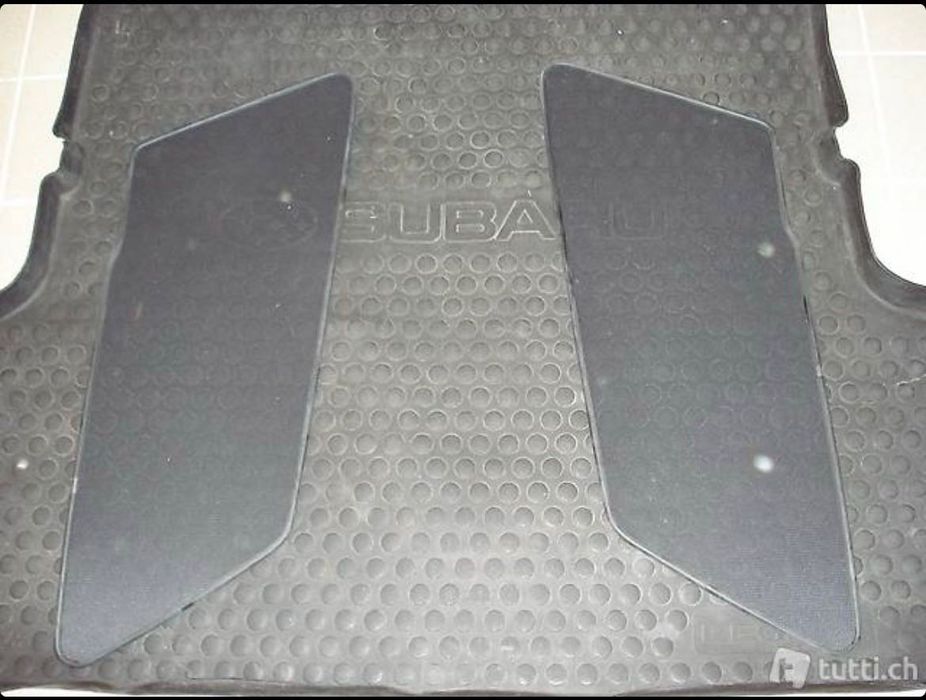 Subaru Legacy гумена стелка за багажник