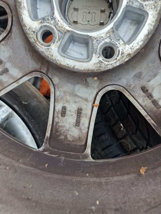 Гуми с Джанти за Audi Q7 235/60 R18 Continental