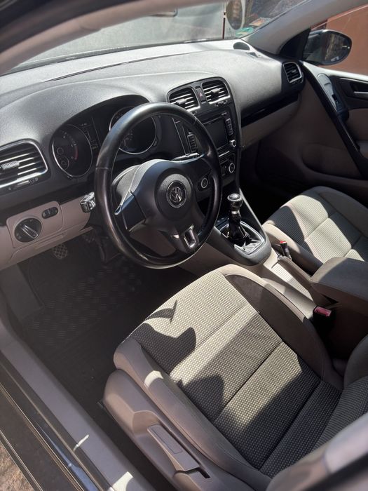 Vand Volkswagen Golf 6 in stare foarte buna
