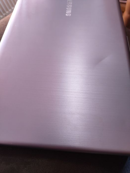 Лаптоп Samsung  в добро състояние