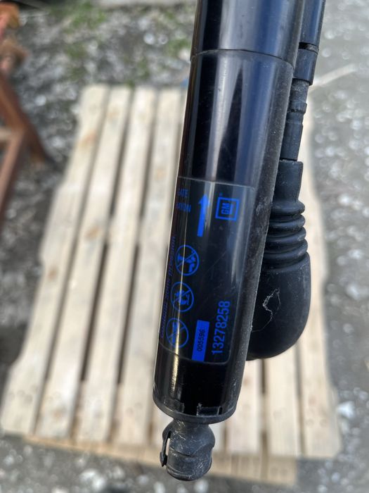 Адаптивен амортисьр за багажник за Опел Инсигния А комби