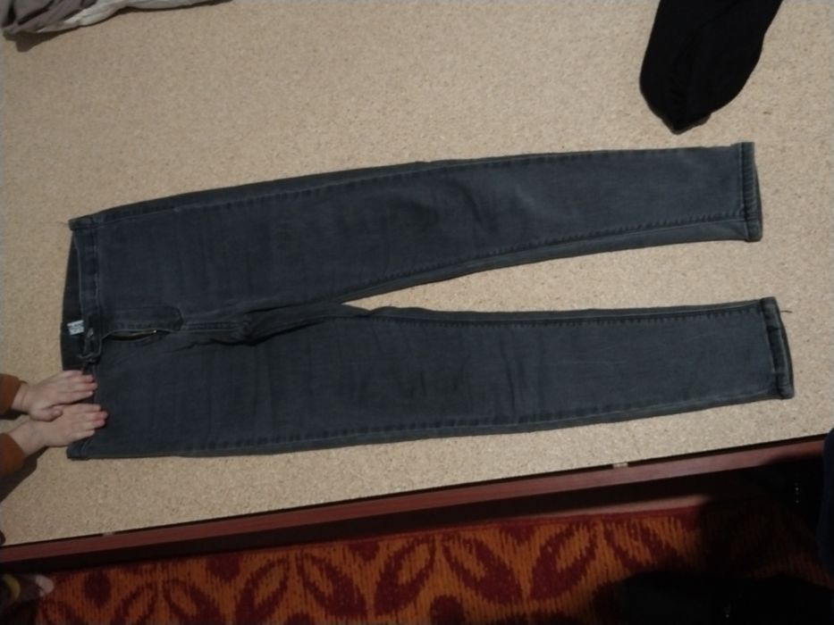 Кофты, джинсы за пакет за  10000 тг