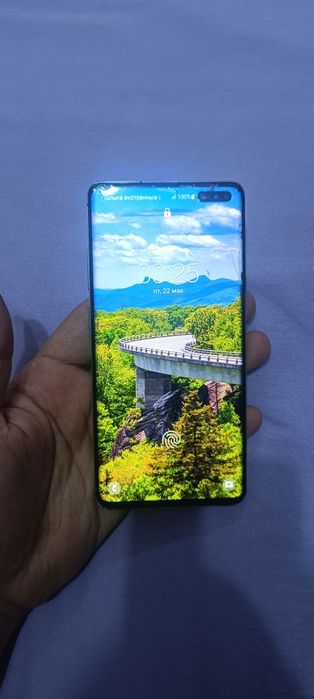 Samsung Galaxy S10 Plus 5G 8+8/256GB Flagman Igravoy Holati Yaxshi