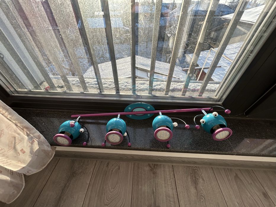 Lustra / corp de iluminat camera copii