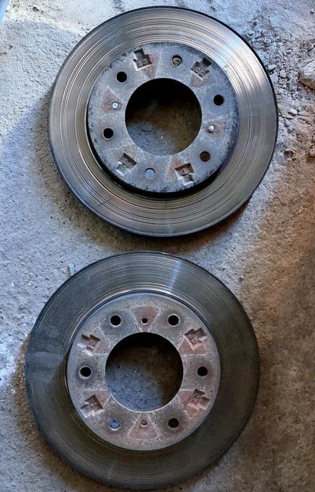 Продам на паджеро 4