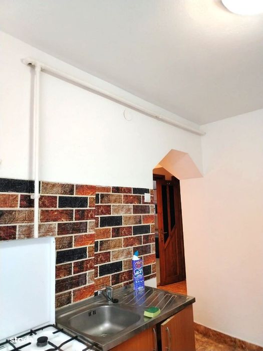 Apartament 3 camere 44mp zona buna mobilat utilat 53.000eur neg