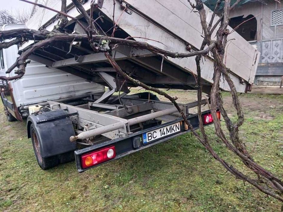 Iveco daily basculabil pe 3 parti, 2008