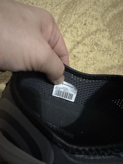 Продается обувь новая.