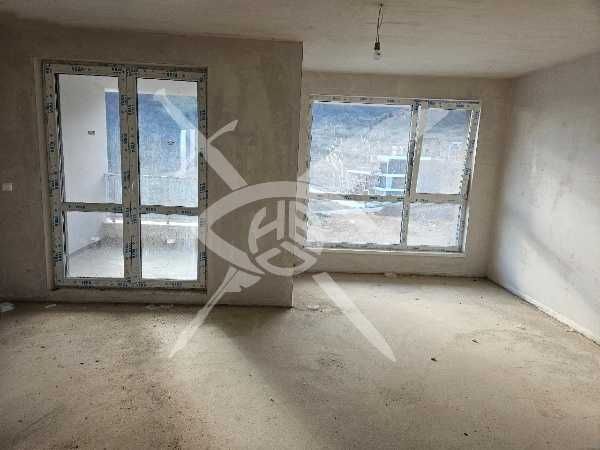 Четиристаен апартамент в Асеновград 104005