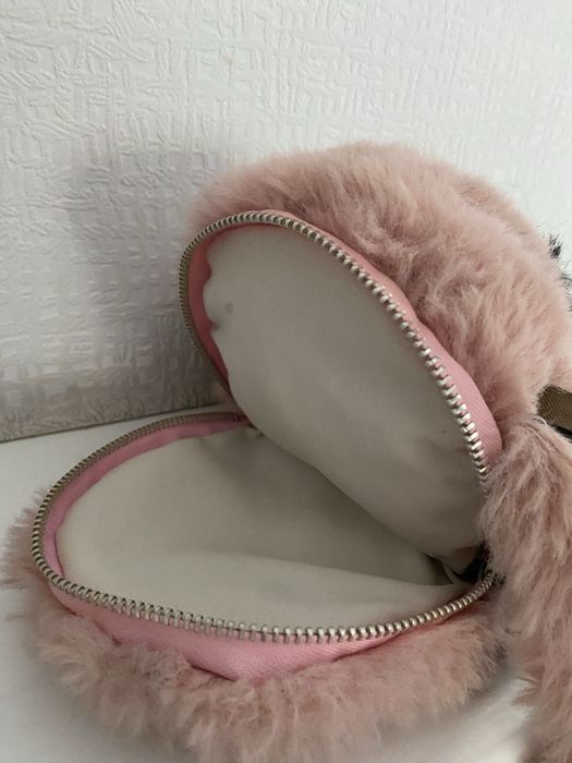 Продам сумочка для девчать бу