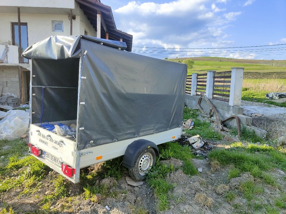Remorca auto de inchiriat 750 kg/platforma/trailer/slep auto