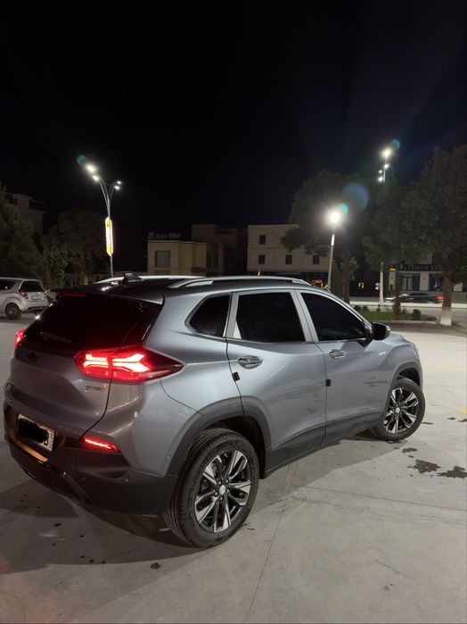 Tracker 2 2024 premier