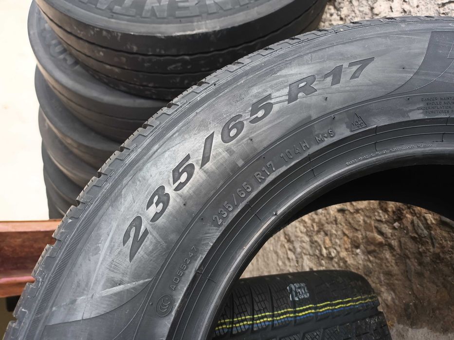 2 Нови зимни гуми 235/65 R17 Pirelli Scorpion Winter 104H AO с борд