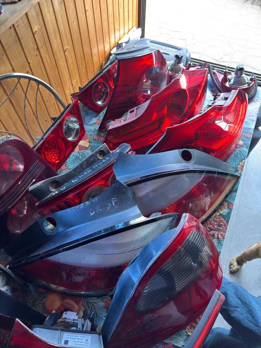 Vând stopuri / lămpi spate auto/tirile – mai multe modele