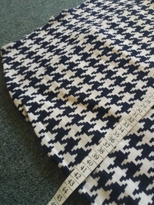 Пола H&M - размер М - 20 лв