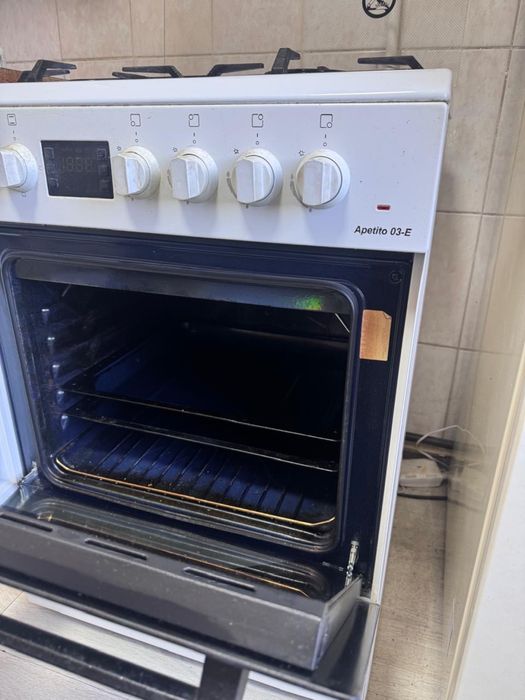 Продам газовую плиту