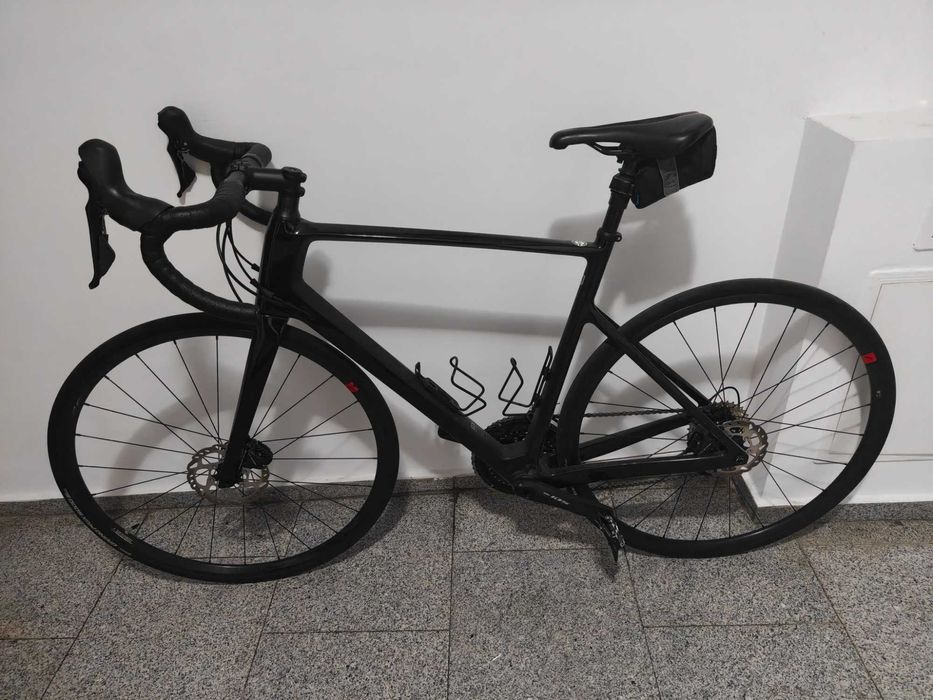 Cursiera Van Rysel EDR CF Shimano 105 cadru carbon marime L negru bicicleta sosea