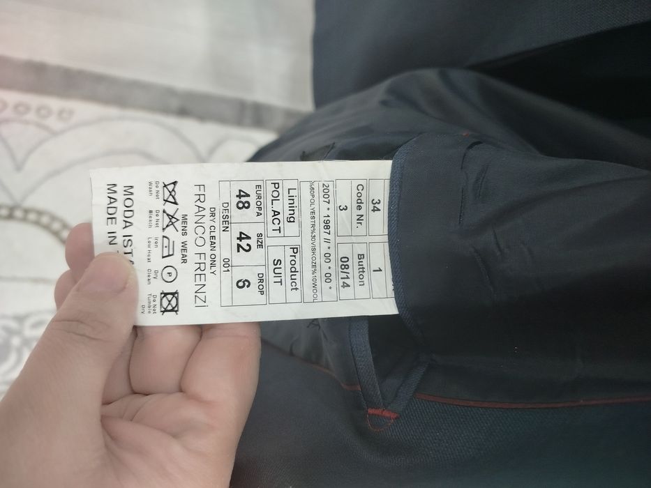 Продам костюм в хорошем состоянии