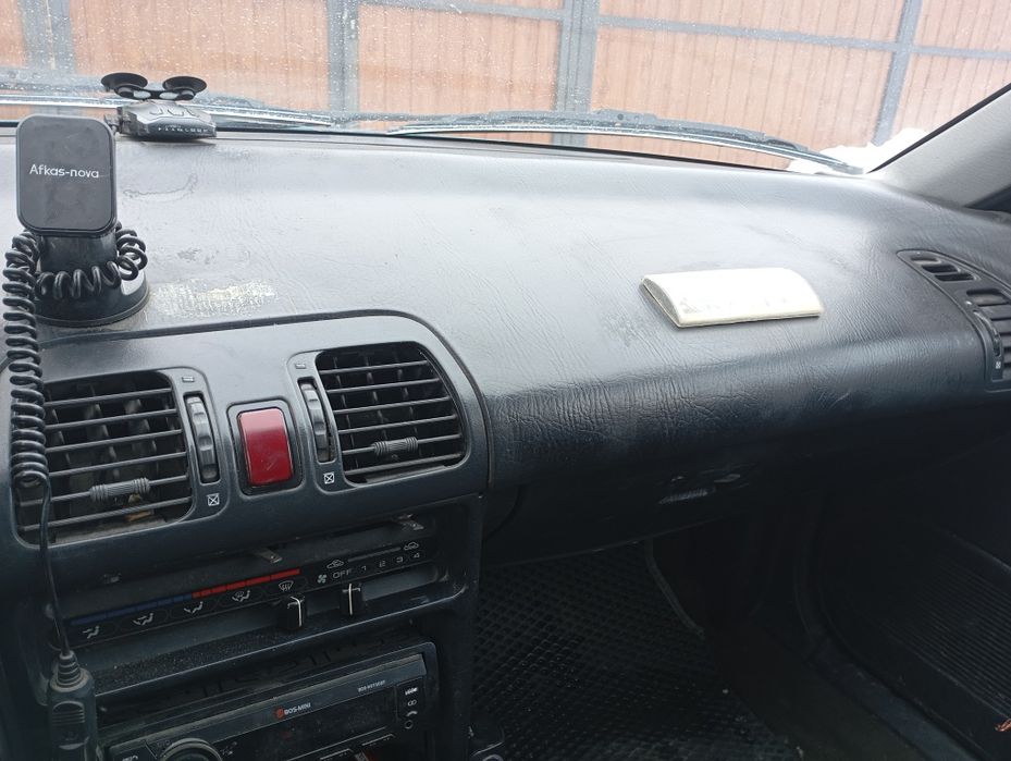 Мазда 323 продам