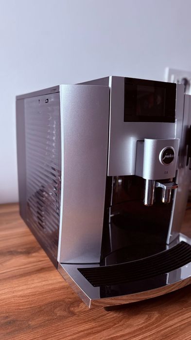 Aparat de cafea - JURA E8 type 760