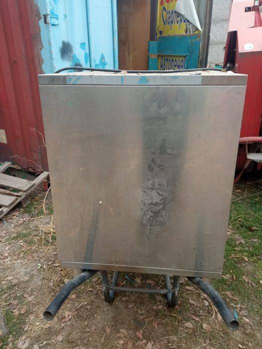 Расстоячный шкаф