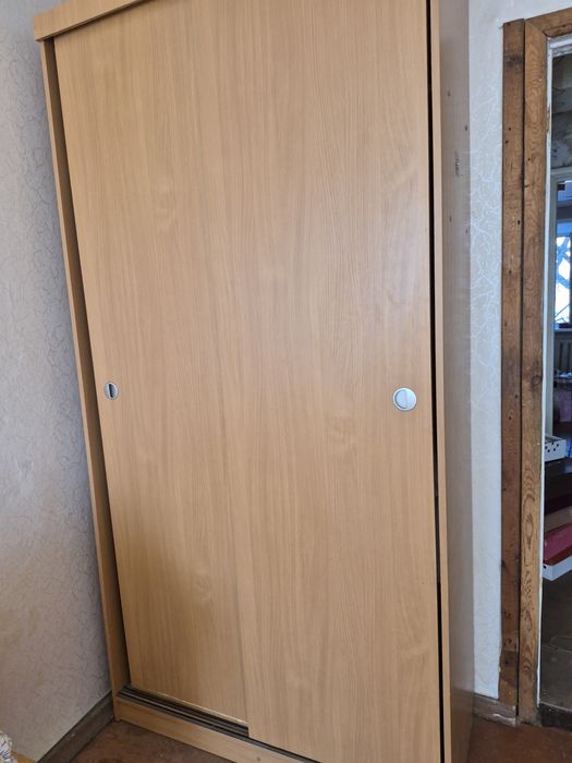 Продам шкаф купе