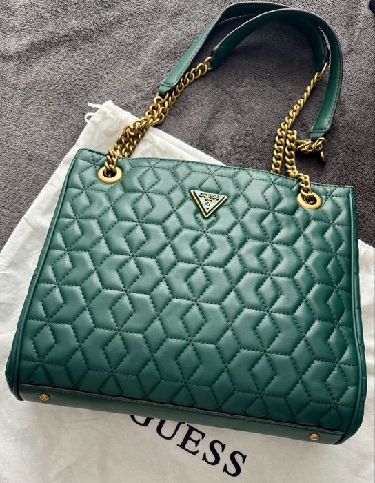 Дамска чанта Guess