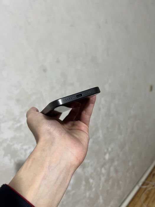 Iphone 15pro 128gb 87% yomks karobka sim kartali