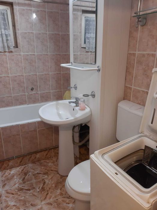 Inchiriez apartament cu 2 camere semidecomandat ultracentral direct de la proprietar