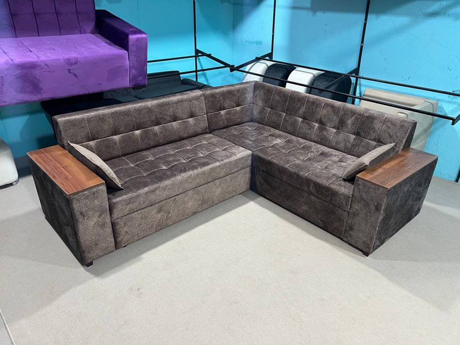 Уголок со спальным местом СКИДКА!