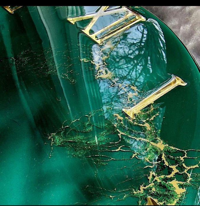 Продам часы ручной работы