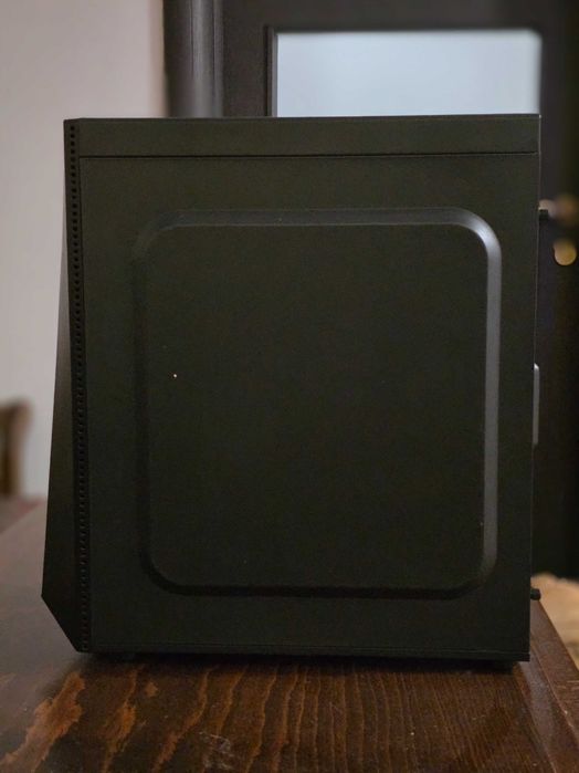 Компютърна кутия Aerocool Shard