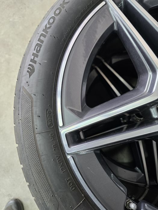 4 Броя 2x255/45/19 6,5мм 2x285/40/19 5,8мм Hankook