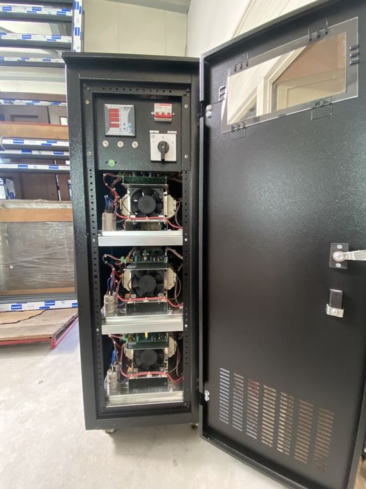 Stabilizator de tensiune trifazic 45kva