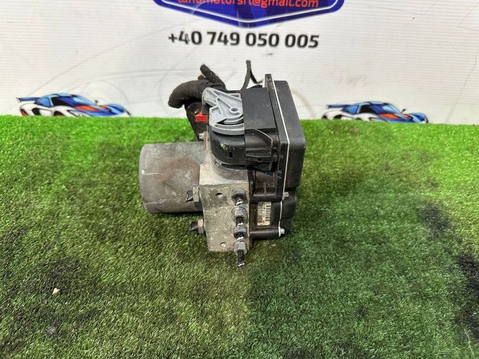 Pompa abs audi a4 b8 2.0 diesel cod: 8k0907379ak 2007-2015