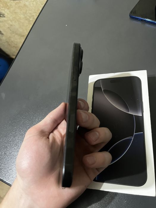 Iphone 16 pro max 256gb black