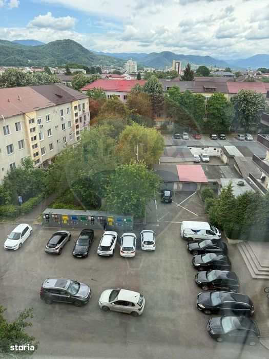 DE INCHIRIAT apartament cu o camera in blocul cu avocati