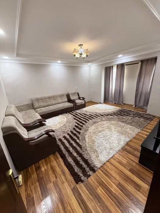 Сдается 2 ком Юнусабад 8. ТЦ Юнусабад Gallery. Семейным или Студентам