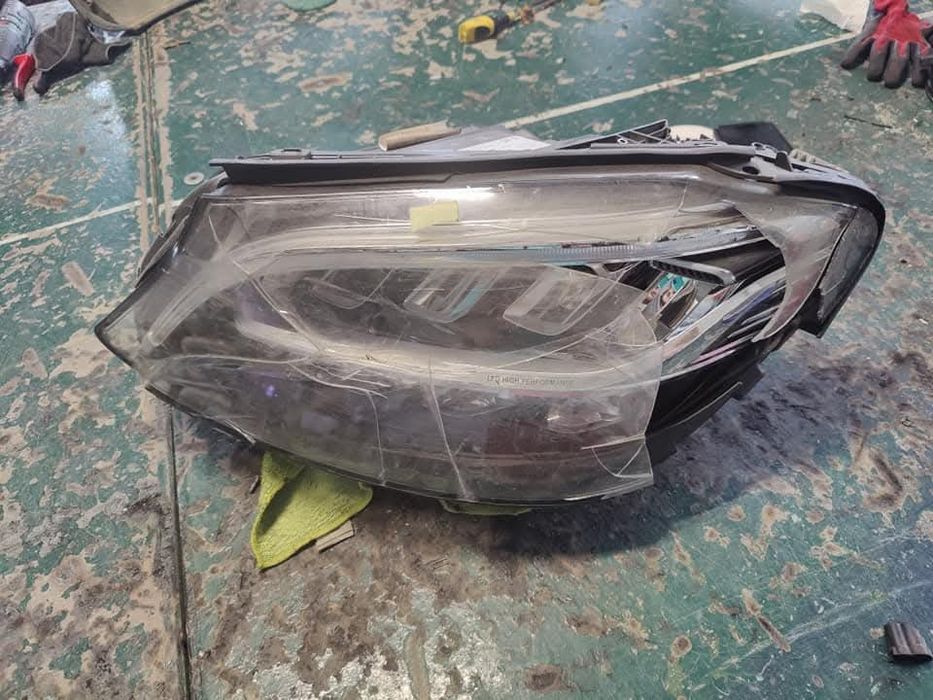 Recondiționare faruri /schimbat sticle geam far