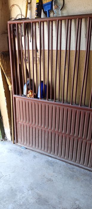 Градински метални врати