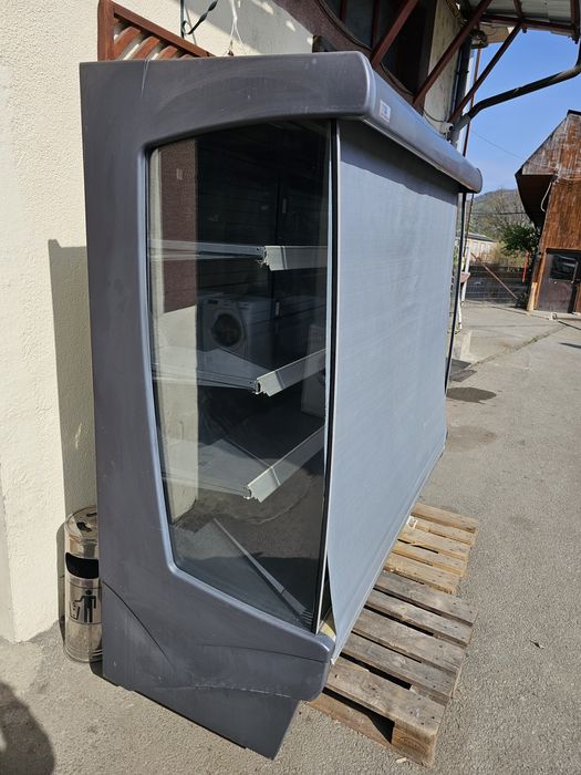 Vitrina frigorifica cu perdea 2 m