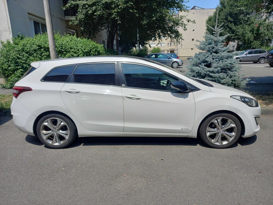 HYUNDAI i30 2013 — imagine 2