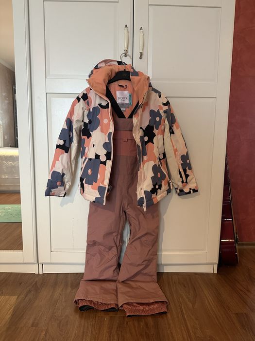 Ски екип с ръкавици