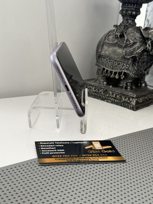 Vand iphone 11 de 128 gb baterie 100% ca nou