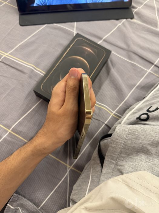 Iphone 12 pro max / идеал кор док