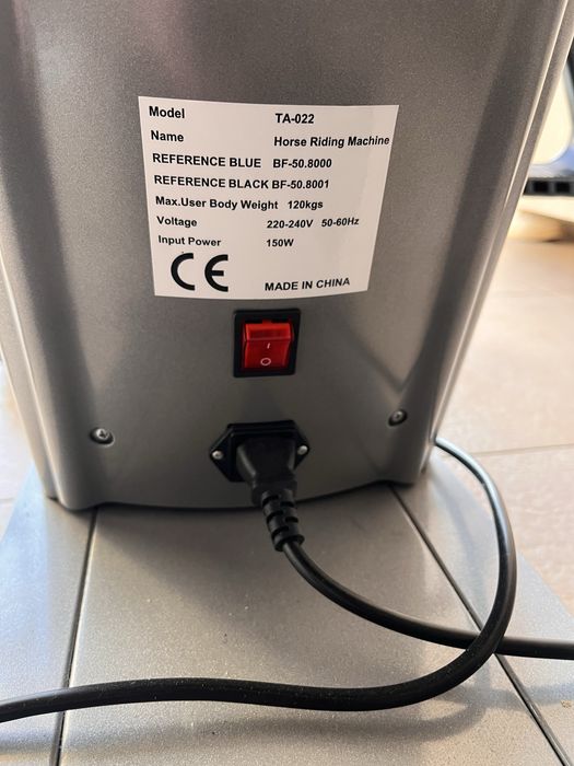 Aparat electric de călărit pentru interior