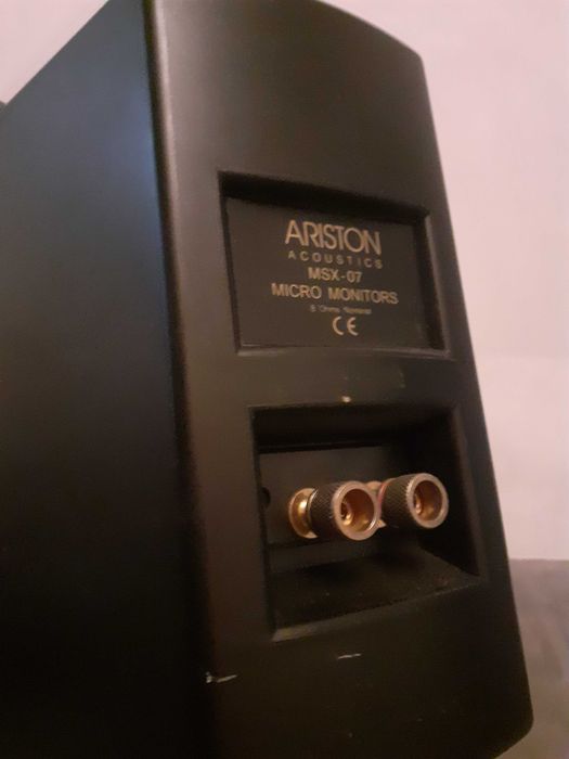 Ariston acoUstics мониторни